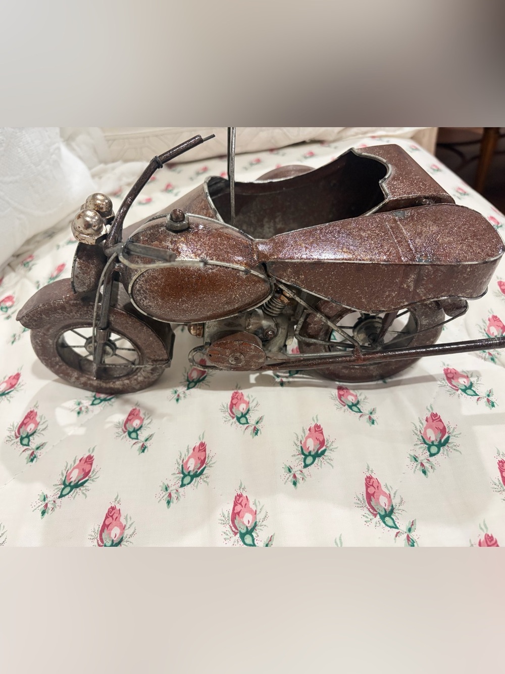 Brown Metal Motorcycle Figurine Decorative Accent + A GIFT 🎁